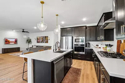 27000 N 168th Lane, Surprise, AZ 85387 - Photo 7