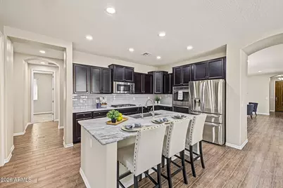 1075 W Redwood Avenue, Queen Creek, AZ 85140 - Photo 9