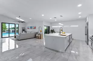 8480 E Coolidge Street E, Scottsdale, AZ 85251 - Photo 9
