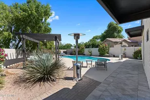 8480 E Coolidge Street E, Scottsdale, AZ 85251 - Photo 31