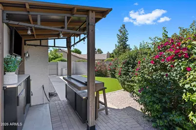 8480 E Coolidge Street E, Scottsdale, AZ 85251 - Photo 29