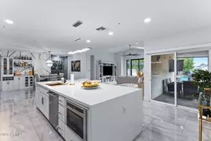 8480 E Coolidge Street E, Scottsdale, AZ 85251 - Photo 15