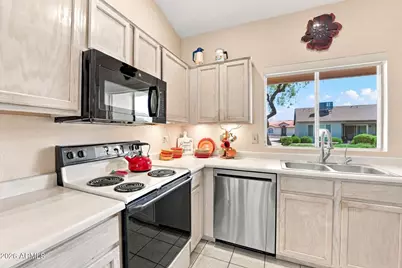1873 E Peach Tree Drive, Chandler, AZ 85249 - Photo 13