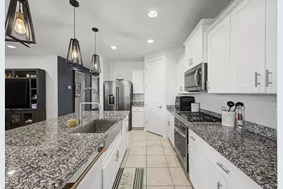 4386 W Suncup Drive, San Tan Valley, AZ 85144 - Photo 13