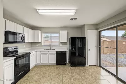 2820 S 64th Drive, Phoenix, AZ 85043 - Photo 13