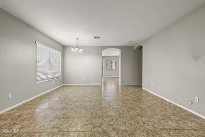 2820 S 64th Drive, Phoenix, AZ 85043 - Photo 7