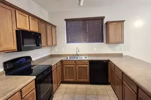 43947 W Palo Ceniza Way, Maricopa, AZ 85138 - Photo 11