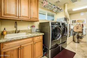 202 W Lamar Rd, Phoenix, AZ 85013 - Photo 37
