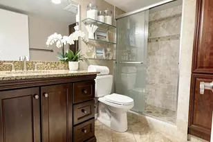 7960 E Camelback Rd, Scottsdale, AZ 85251 - Photo 13