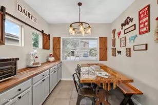 827 W Banyan Ave, San Tan Valley, AZ 85140 - Photo 7
