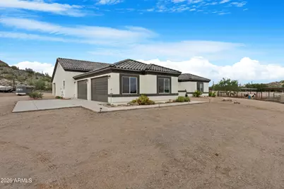 27322 N Brenner Pass Road, San Tan Valley, AZ 85144 - Photo 5