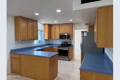 621 E Calavar Road, Phoenix, AZ 85022 - Photo 5