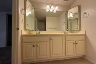 621 E Calavar Rd, Phoenix, AZ 85022 - Photo 15