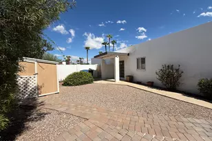 621 E Calavar Rd, Phoenix, AZ 85022 - Photo 25