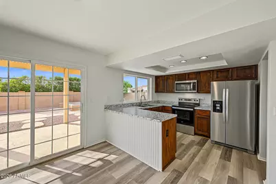 16432 N 45th Avenue, Glendale, AZ 85306 - Photo 7
