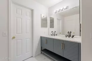 21188 N Duncan Dr, Maricopa, AZ 85138 - Photo 17