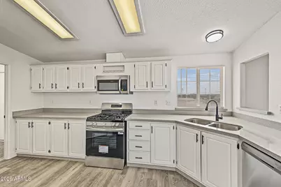 8915 S 355th Avenue, Tonopah, AZ 85354 - Photo 11