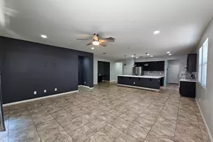 10155 W Los Gatos Dr, Peoria, AZ 85383 - Photo 9
