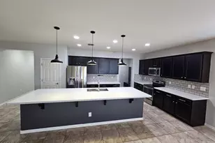 10155 W Los Gatos Dr, Peoria, AZ 85383 - Photo 7
