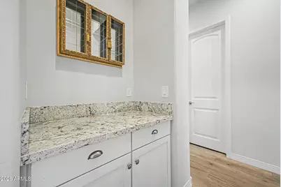 8406 W Louise Court, Peoria, AZ 85383 - Photo 13