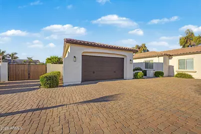 8406 W Louise Court, Peoria, AZ 85383 - Photo 5