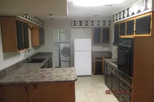 10643 W Roundelay Cir, Sun City, AZ 85351 - Photo 3