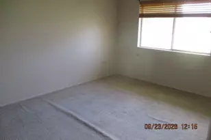 10643 W Roundelay Cir, Sun City, AZ 85351 - Photo 11