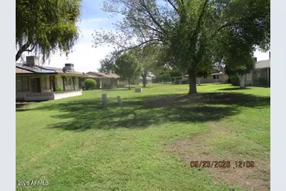 10643 W Roundelay Circle, Sun City, AZ 85351 - Photo 15