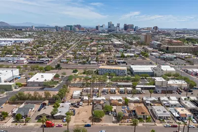 327 N 20th Avenue, Phoenix, AZ 85009 - Photo 17