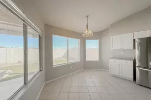 15329 N 85th Ave, Peoria, AZ 85381 - Photo 9