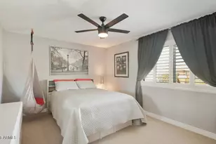8631 E Vista Dr, Scottsdale, AZ 85250 - Photo 11