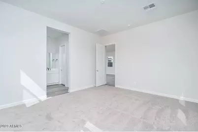 15565 S 181st Lane, Goodyear, AZ 85338 - Photo 11