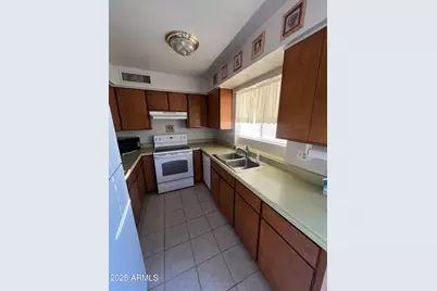 5518 E Lindstrom Lane #B6, Mesa, AZ 85215 - Photo 3