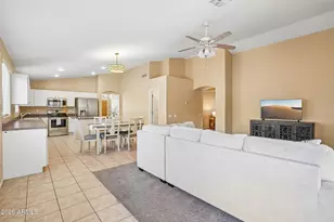 6100 S 4 Peaks Pl, Chandler, AZ 85249 - Photo 9