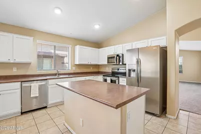 6100 S Four Peaks Place, Chandler, AZ 85249 - Photo 13