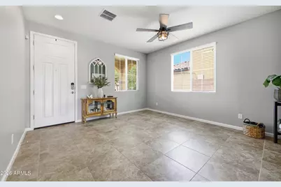 7629 W Fetlock Trail, Peoria, AZ 85383 - Photo 3