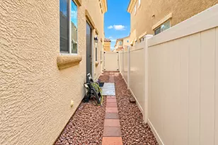 1367 S Country Club Dr, Mesa, AZ 85210 - Photo 15