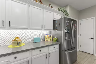 15868 W Star View Lane W, Surprise, AZ 85374 - Photo 17