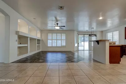 13643 W Country Gables Drive, Surprise, AZ 85379 - Photo 9