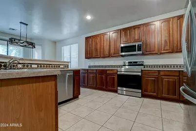 13643 W Country Gables Drive, Surprise, AZ 85379 - Photo 11