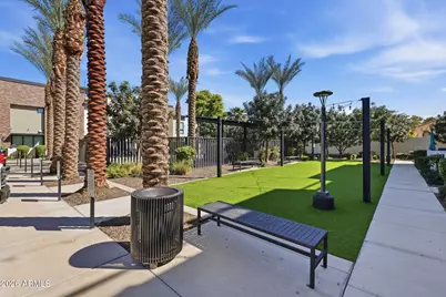 163 E Hearne Way, Gilbert, AZ 85234 - Photo 5