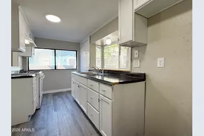 211 S Latham Boulevard, Miami, AZ 85539 - Photo 11