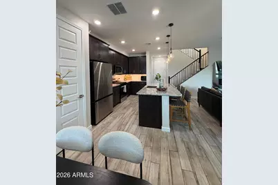 21083 N 58th Way, Phoenix, AZ 85054 - Photo 5