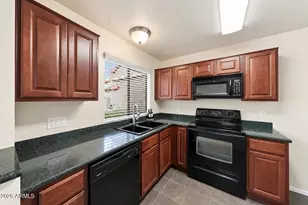 10055 E Mountainview Lake Dr, Scottsdale, AZ 85258 - Photo 5