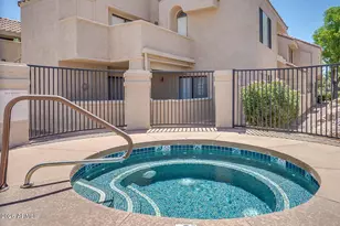 10055 E Mountainview Lake Dr, Scottsdale, AZ 85258 - Photo 15