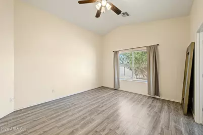 10238 W Veliana Way, Tolleson, AZ 85353 - Photo 11