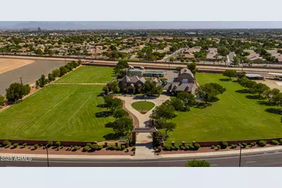 2025 S Val Vista Drive, Gilbert, AZ 85295 - Photo 5