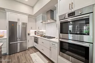5250 E Deer Valley Dr, Phoenix, AZ 85054 - Photo 7
