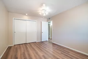 14420 N McPhee Dr, Sun City, AZ 85351 - Photo 13