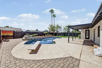 2069 E Carson Drive, Tempe, AZ 85282 - Photo 31